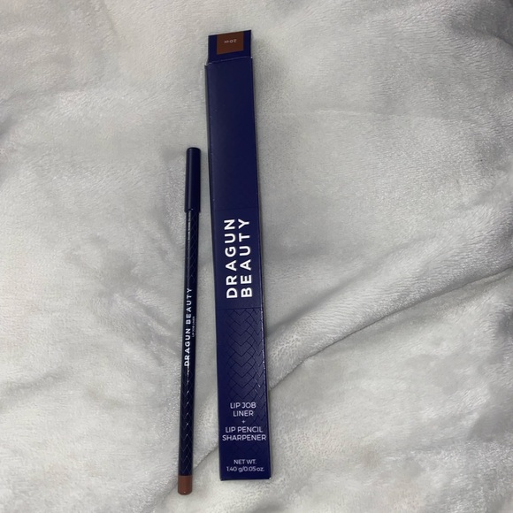 Lip liner & lip pencil sharpener - Picture 3 of 3